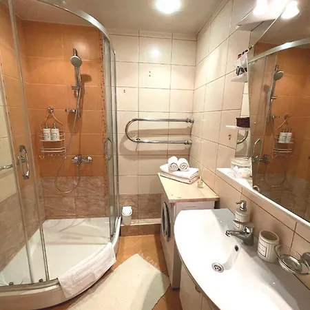 Cozy Lielvardes Apartament Ryga
